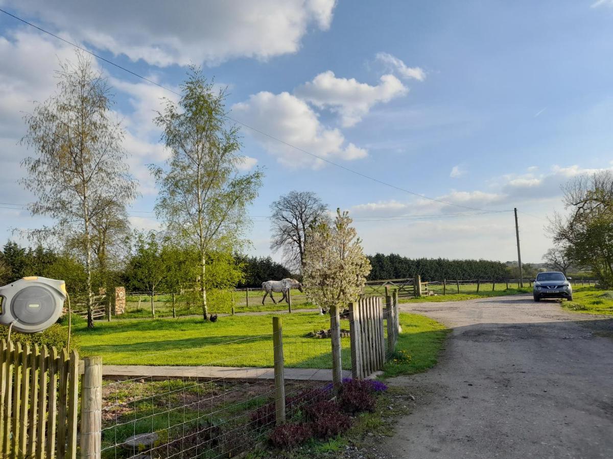 Mile House Barn Bed & Breakfast Nantwich Exterior photo